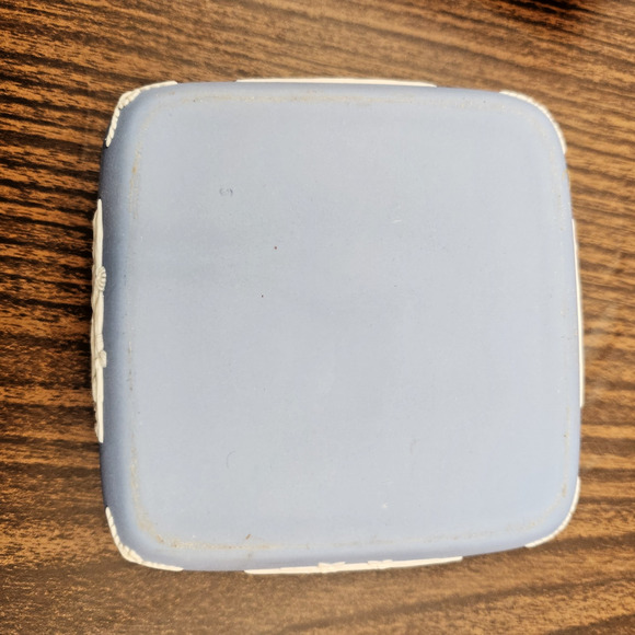Wedgwood Jasperware Square Trinket Box – Ulysses & Chariot of Victory - Blue/Whi - Picture 8 of 8